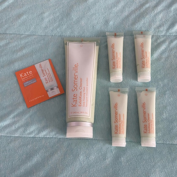 Kate Somerville Daily Foaming Wash - Picture 3 of 16